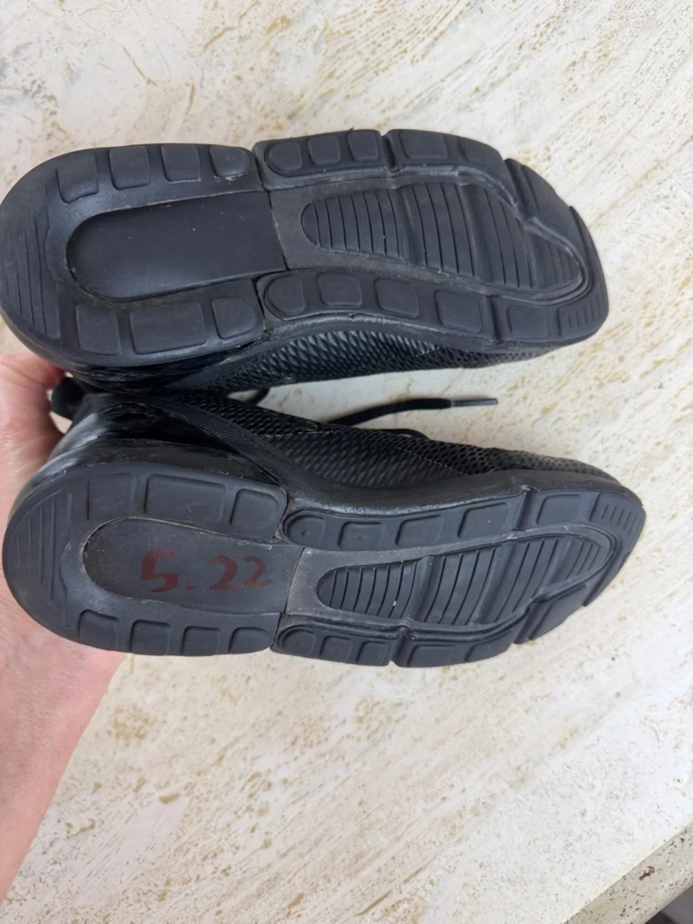 Nike Little Kids’ Air Max 270 Casual Sneakers 1.5Y
